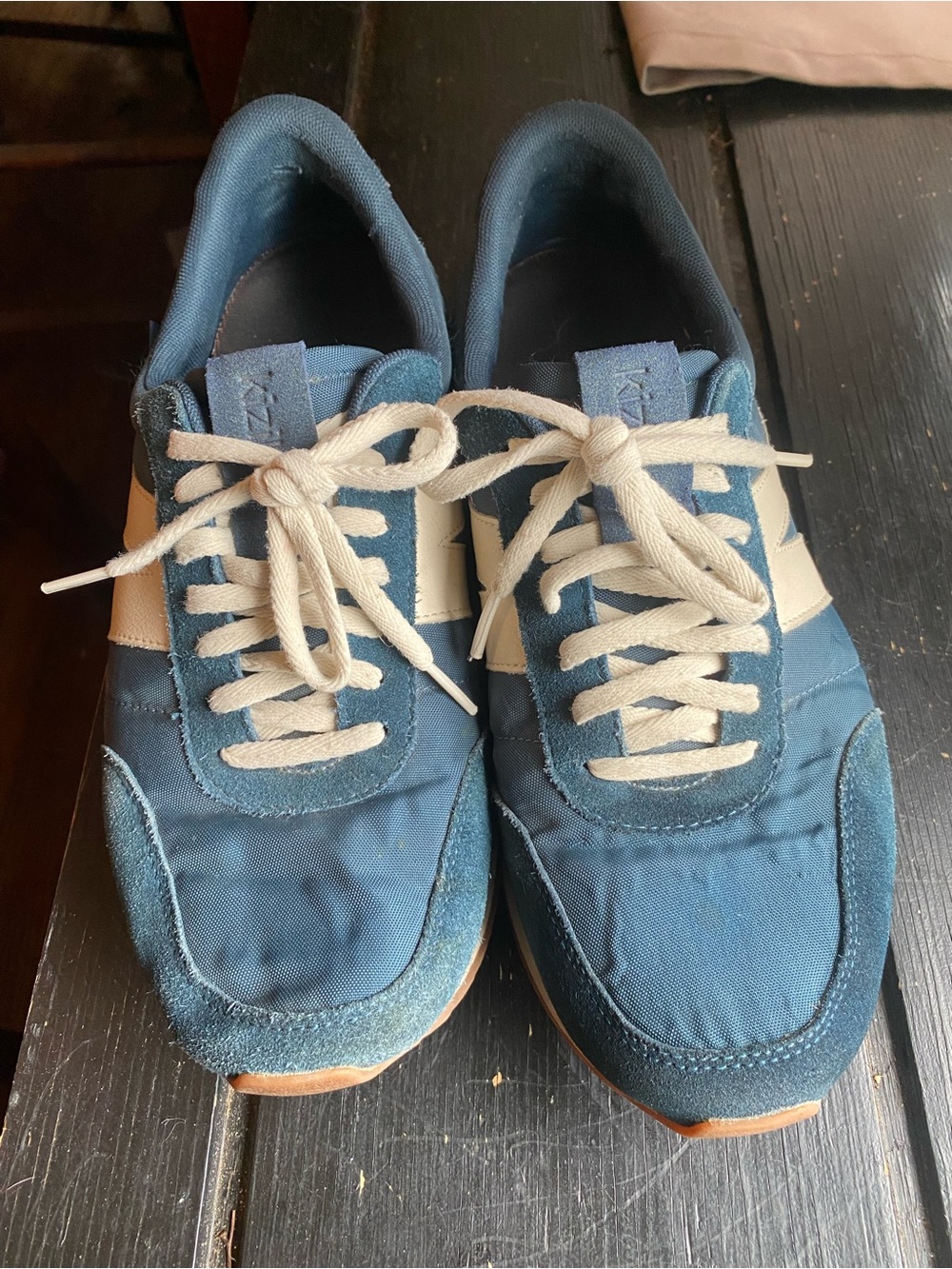 Men's Navy Blue Lace-Up Retro Runner Sneakers